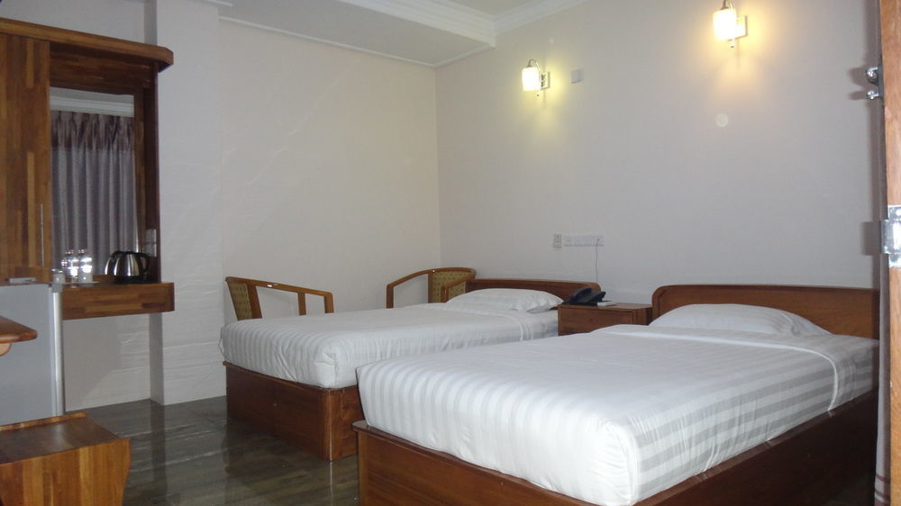 Chit Sayar Hotel Yangon Luaran gambar