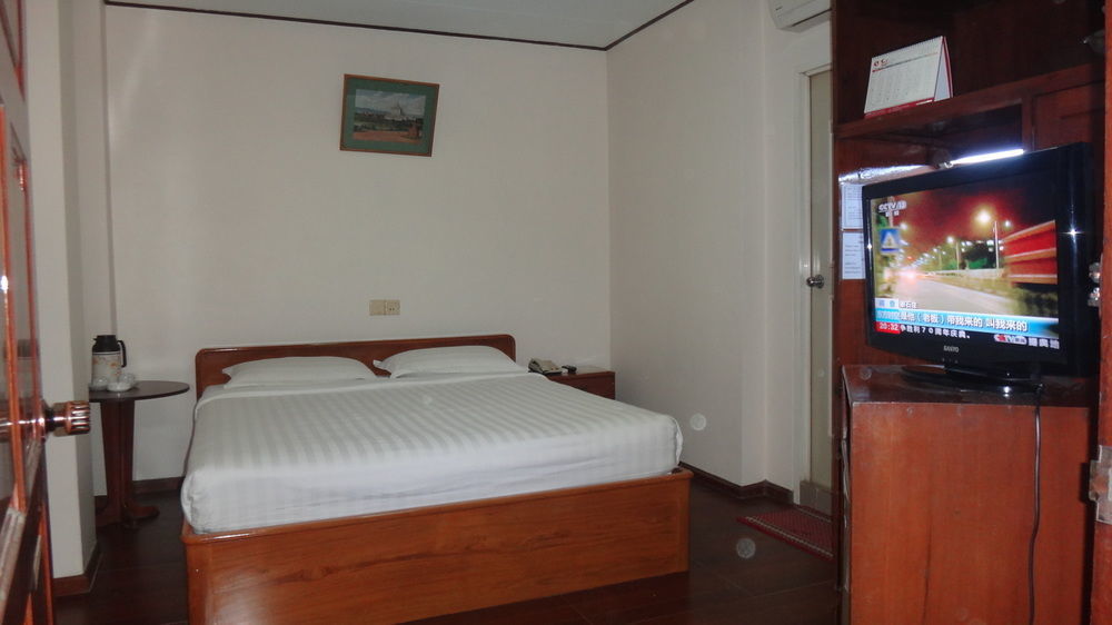 Chit Sayar Hotel Yangon Luaran gambar